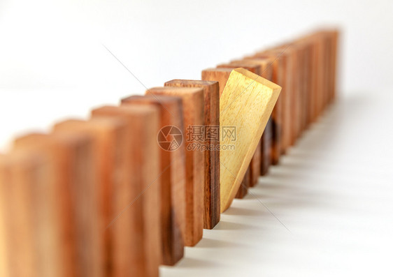 木制的不同选择概念未结木制棕色块员工图片