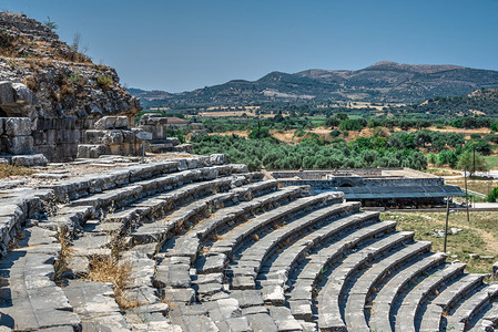 迪姆建造土耳其安纳托利亚西海岸古希腊城市Miletus日夏阳光明媚的MiletusAnatolia古老的图片
