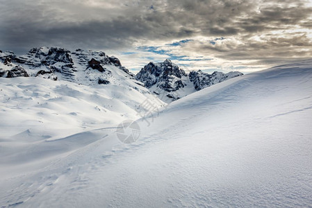 冬季雪景风光图片