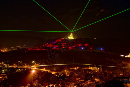 建筑学首都灯光秀Tsarevets堡垒VelikoTurnovo保加利亚古物图片