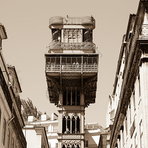 结构体欧洲圣诞老人著名的贾斯塔电梯在葡萄牙里斯本图片