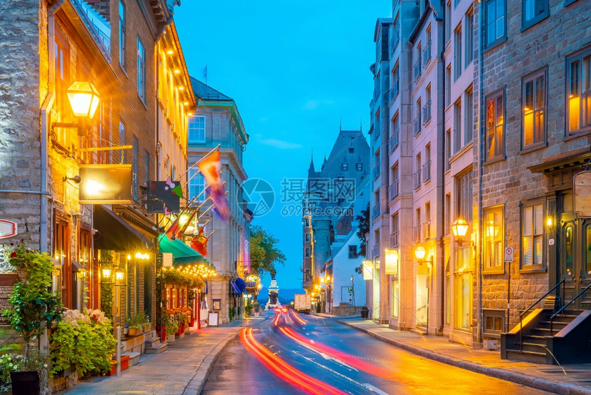 丰富多彩的美国夜间加拿大魁北克市的旧城区清晨图片