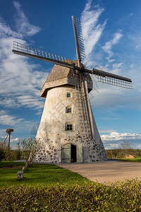 拉脱维亚阿赖西城古老历史风车和自然14052农村风景优美质的图片