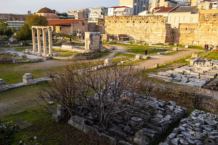 建造罗马奥古拉在希腊雅典的遗迹春季下午荔枝属历史高清图片