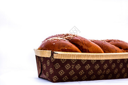 蓬松的CozonacKozunak或babka是一种甜白面包传统为罗马尼亚和保加利种族的甜图片