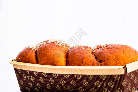 CozonacKozunak或babka是一种甜白面包传统为罗马尼亚和保加利喜庆的自制甜图片