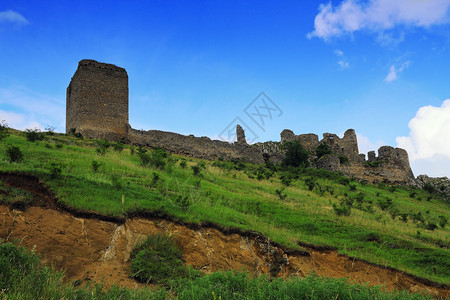 特拉斯科岩石地标阿尔瓦县Coltesti中世纪堡垒废墟图片