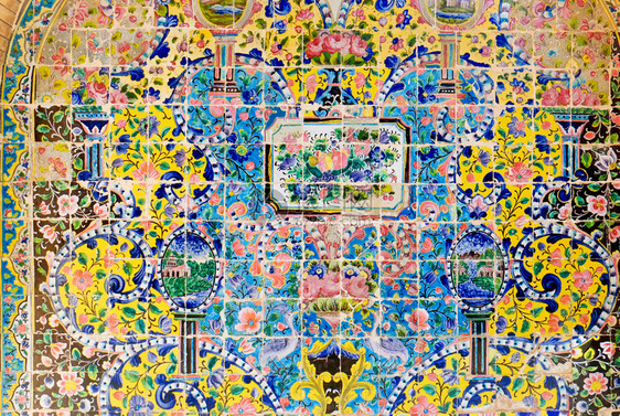 戈列斯坦伊朗德黑兰戈勒斯坦宫墙上的装饰陶瓷砖细节马赛克图片