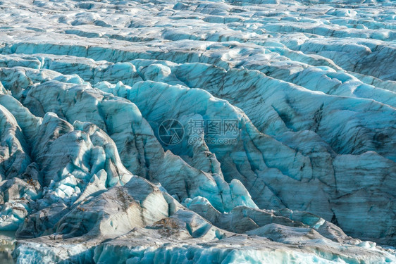 冰岛瓦特纳公园的斯维纳费尔冰川冬天融化空图片