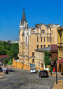 乌克兰基辅0712Andriyivskyy或AndrewDescent在乌克兰基辅阳光明媚的夏日在乌克兰基辅下降图片