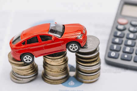 储蓄玩具汽车平衡增加的硬币堆叠投资金融图片