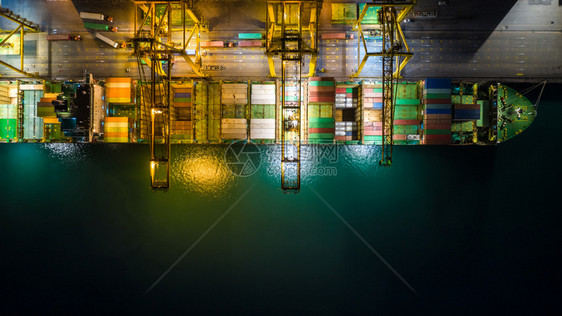 电梯洪夜晚间空中检查海上国际服务进出口的海运货物进港和出口国际服务从夜间空中观察205年7月1日至20年6月3日图片