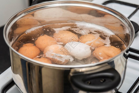 水煮鸡蛋图片