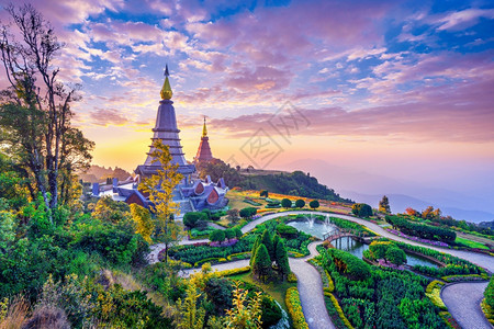 泰国清迈DoiInthanon公园地标塔历史佛教建筑学图片