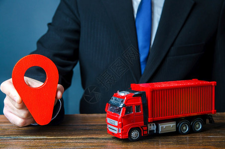 粮食运输服务基础设施商业服务物流后勤运输公司一揽子货物跟踪运送和的卡车有红色地点顶的货和商人移动销售图片