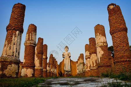 亚洲人古老城市泰国Ayutthaya结石纪念碑图片