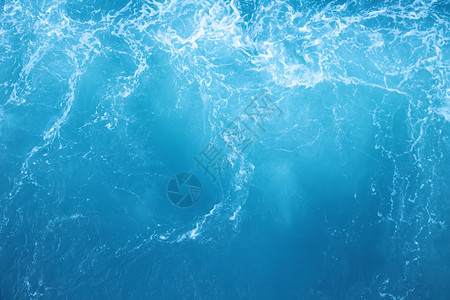 地平线抽象的美丽深蓝海浪波纹图片