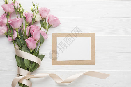 英语粉色的叶子红玫瑰花带丝高清晰度粉红色玫瑰花带丝优质照片图片