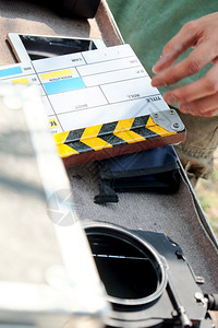 胶片工业设备关闭电影镜头的图像Clappper板安装操作员工室生产图片