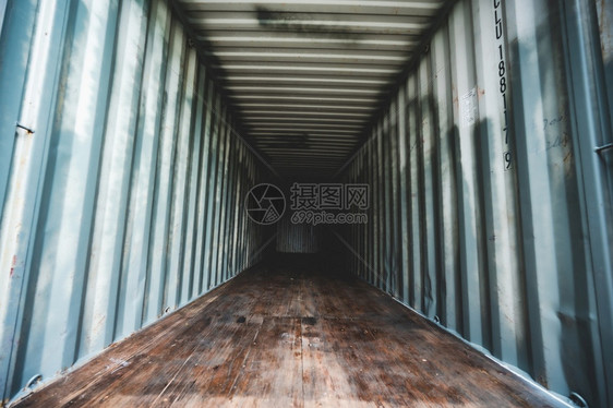 卡车港口航运业进出货物的集装箱在货港关闭集箱贮存设施运输业进出口货物的集装箱后勤流卸码头集箱储存图片