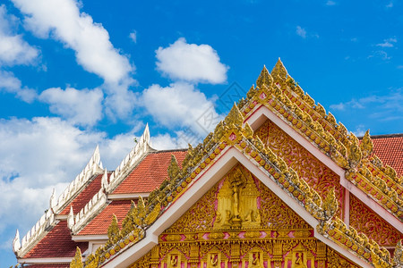 在佛教堂寺庙馆殿堂僧侣院内装饰的泰国圣殿艺术摩诃宗教的雕塑图片