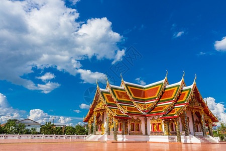 摩诃天空在佛教堂寺庙馆殿堂僧侣院内装饰的泰国圣殿艺术宗教的图片