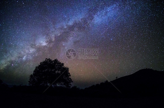 生活敬畏银河的宽外长距离接触照片夜晚图片