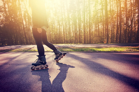 轮滑溜冰背景图片