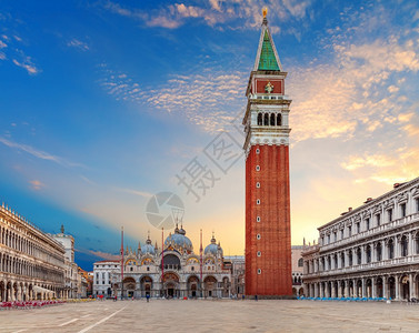 假期历史贡多拉意大利威尼斯著名的圣马可广场意大利威尼斯著名的圣马可广场图片