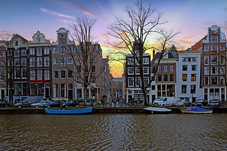 音调镇正面荷兰阿姆斯特丹市风景来自荷兰阿姆斯特丹图片