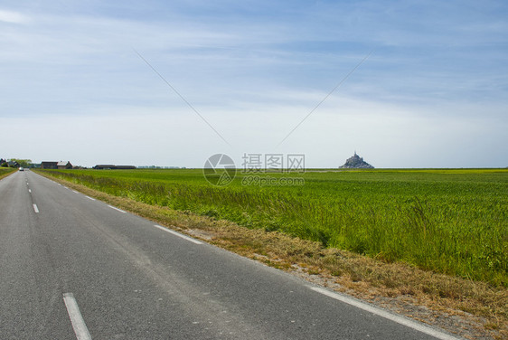 筑城假期大教堂通往法国诺曼底圣米歇尔山的道路图片