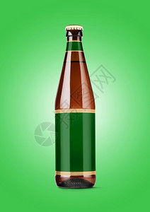 以绿色背景集会聚概念与白牌标签一起上瓶装饮料啤酒水小样图片