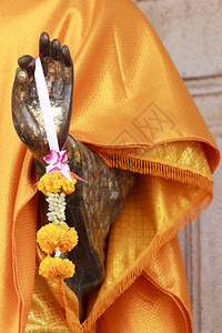 佛教旅游祖手中的加兰祈祷图片