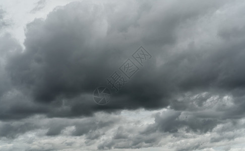 灰蒙空气在雨季下前风云多喜雨天暴风云光彩色的幕荣耀和情绪背景万圣节夜云的背景质地图片