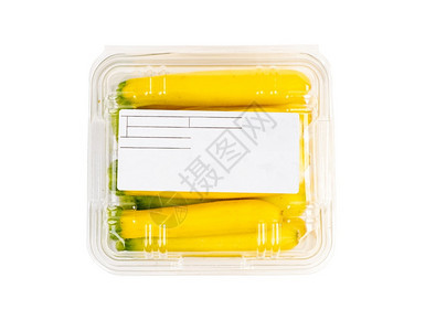 以白色背景在市场上销售的新鲜黄青粉包装品超级市场健康饮食图片