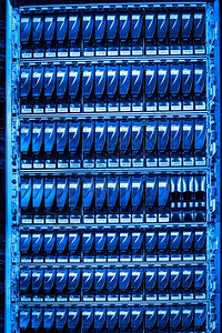 大型机数据中心的硬驱动器控制板提供者图片
