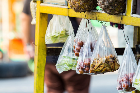 缅甸的水果和辣酱店铺丰富多彩的绿色图片