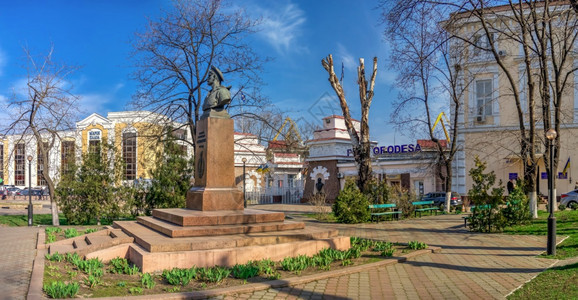 建筑学造乌克兰敖德萨0312乌克兰敖德萨海关广场和敖德萨商业海港在阳光明媚的春日乌克兰敖德萨海关广场和敖德萨商业海港欧洲图片