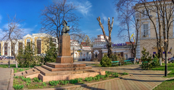 建筑学造乌克兰敖德萨0312乌克兰敖德萨海关广场和敖德萨商业海港在阳光明媚的春日乌克兰敖德萨海关广场和敖德萨商业海港欧洲图片