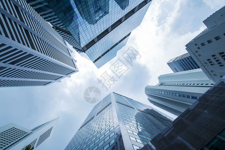 商业的成功金融现代商业对摩天大楼玻璃和空的观景中央城市商业建筑景观图中央市图片