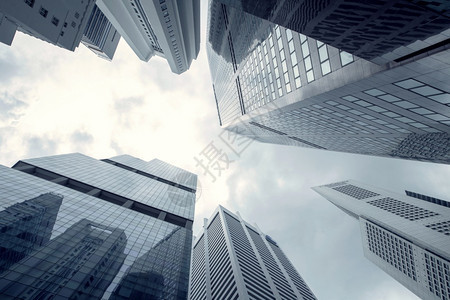 工作未来城市的现代商业对摩天大楼玻璃和空的观景中央城市商业建筑景观图中央市图片