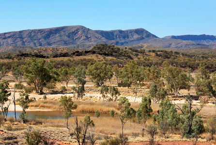 小心美丽的澳大利亚北区西麦克唐纳山脉公园后背场景澳大利亚北部地区美丽图片