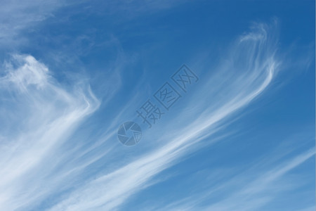 云景白天大气层对抗蓝空的平流层长云图片