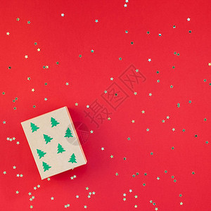 高架小样新年或圣诞现时公寓最顶端的视野Xmas2019节日手工制作礼物庆祝红纸彩礼盒金色火花背景广场模板版拟贺卡您的文本设计冬天图片