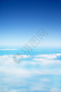 蓝色天空中的云飞机风景白色多于空气图片