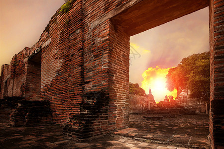 古董建筑的watratchaburana寺大城府最受欢迎的旅游目地泰国联合教科文组织世界遗产历史的图片