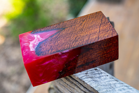 植树环氧脂稳定木头有老虎条纹红色抽象艺术背景材料豆科美丽的图片