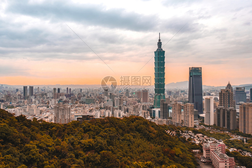 新的建造2019年5月4日台北市景10楼天线著名的图片