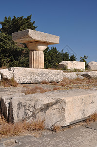 希腊科斯波克拉底人造的古老医院阿斯克莱皮尼奥的历史废墟蓝色天空遗迹图片