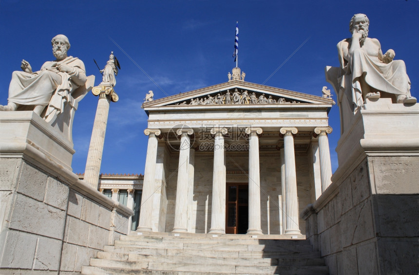 希腊雅典新古学院展示希腊哲学家柏拉图左翼苏格底右和柏图后面的PallasAthena女神的主要建筑和雕像雅典学院是希腊最高研究机图片